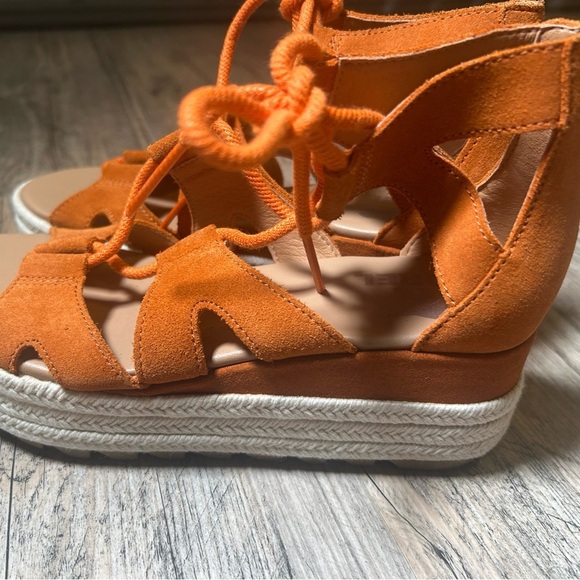 Sorel Cameron Flatform Lace Sandals Women's Size: 6 Orange Lace-Up Sandals - Picture 3 of 15